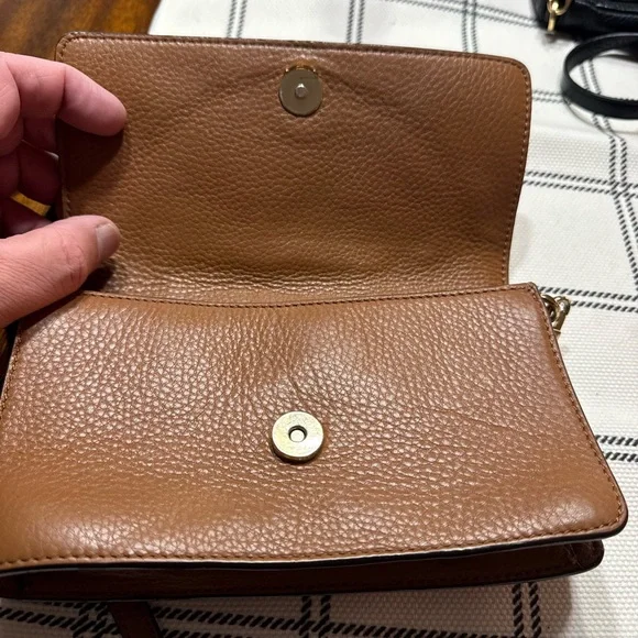 Tory Burch Tan Leather Crossbody Bag - Picture 3 of 6